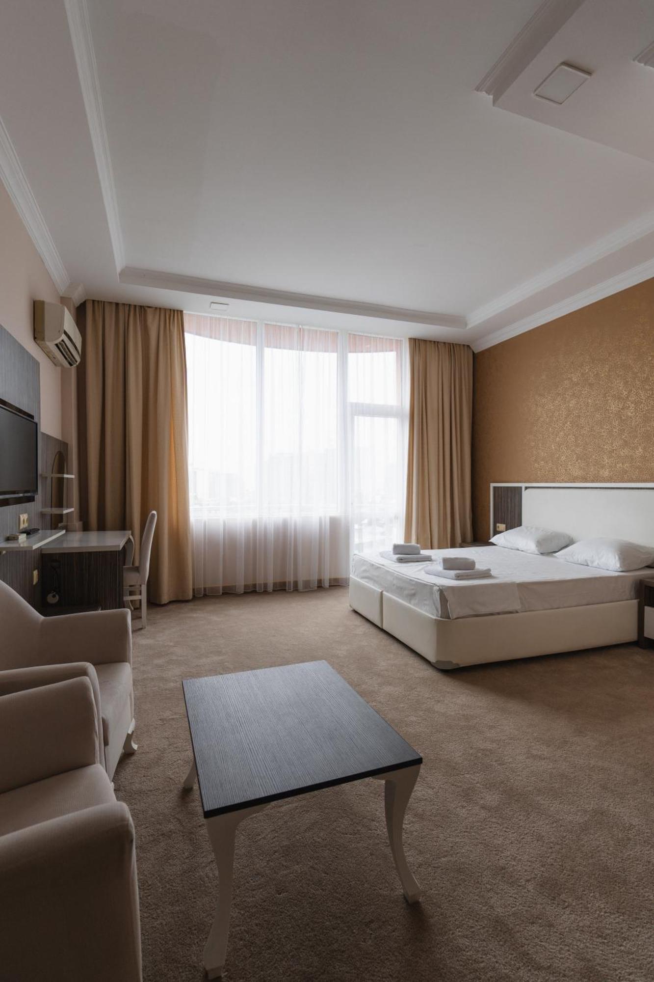 Grand Georgian Palace Batumi Exterior foto